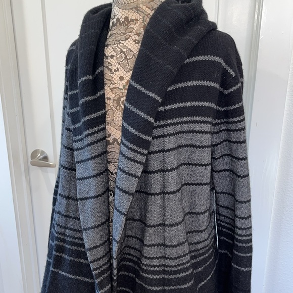 VINCE. long wool/yak hooded sweater - Picture 2 of 10